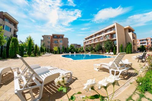 Imagen general del Nessebar and Holiday Fort Apartments. Foto 1
