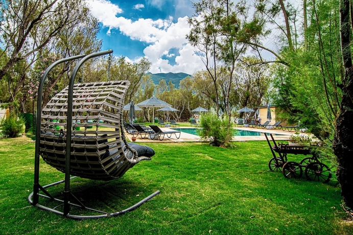 Imagen de la piscina del Nest Beach Bungalows Dat&ccedil;a. Foto 16