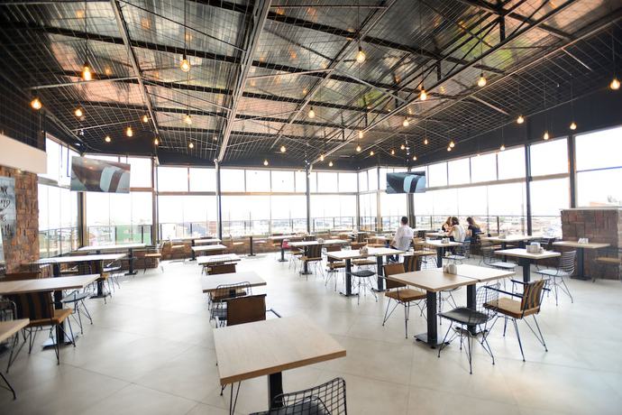 Imagen del bar/restaurante del Nest Hotel, Uşak. Foto 4