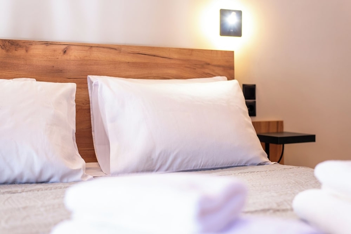 Imagen de la habitación del Nestel Near Athens Airport. Foto 5