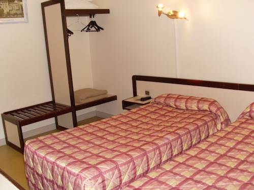 Imagen de la habitación del Nestor H&ocirc;tel (ex Seyvet). Foto 11