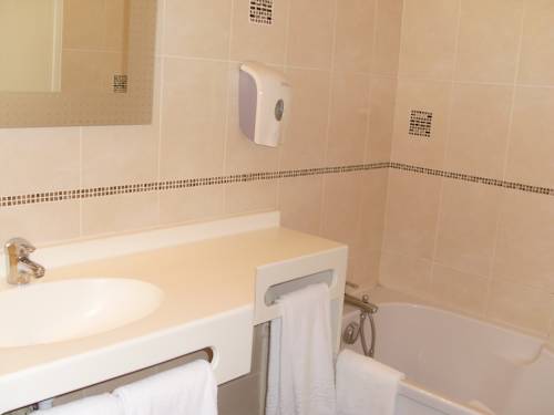 Imagen de la habitación del Nestor H&ocirc;tel (ex Seyvet). Foto 13