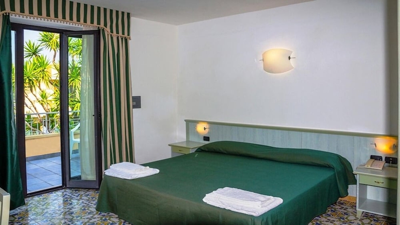 Imagen de la habitación del Nettuno Hotel Palace. Foto 7