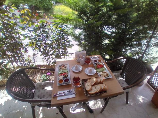 Imagen del bar/restaurante del New Beylerbeyi Hotel. Foto 4