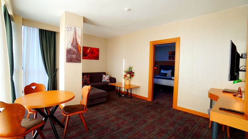 Imagen de la habitación del New Garden Hotel. Foto 16