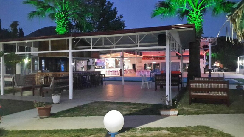 Imagen de los exteriores del New Iday Hotel. Foto 7