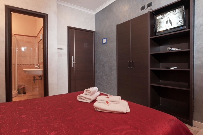 Imagen de los interiores del New Inn. Foto 13