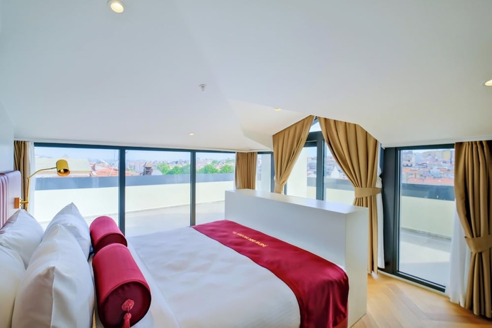 Imagen de la habitación del New Inn Hotel Old Town. Foto 6