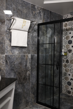 Imagen de la habitación del New Konak Hotel. Foto 15