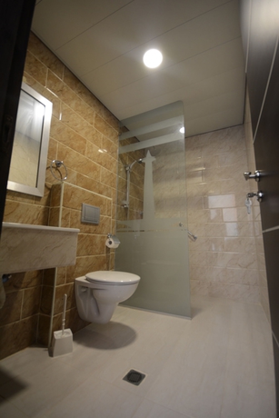 Imagen de la habitación del New Metropole Hotel. Foto 4