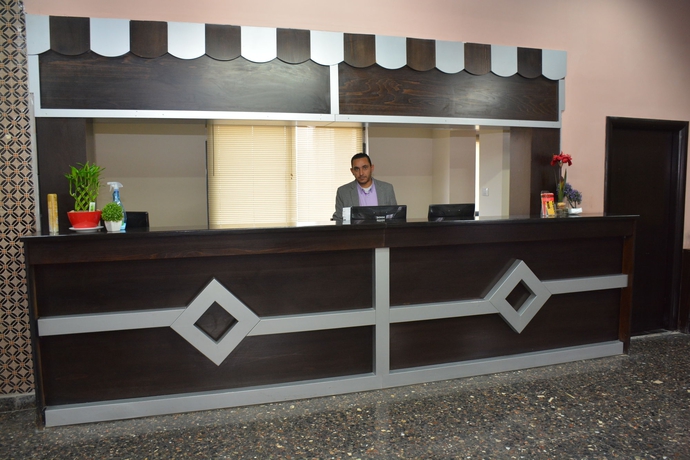 Imagen de los interiores del New Metropole Hotel. Foto 11