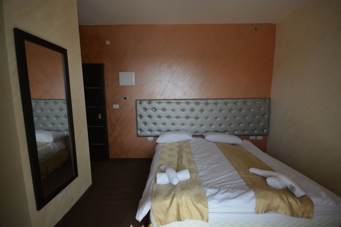 Imagen de la habitación del New Metropole Hotel. Foto 8