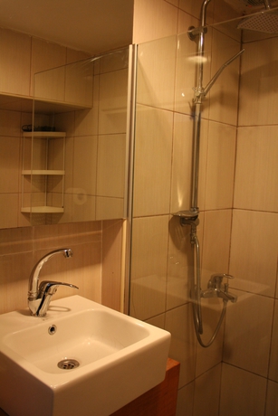 Imagen de la habitación del New Pera Hotel. Foto 2