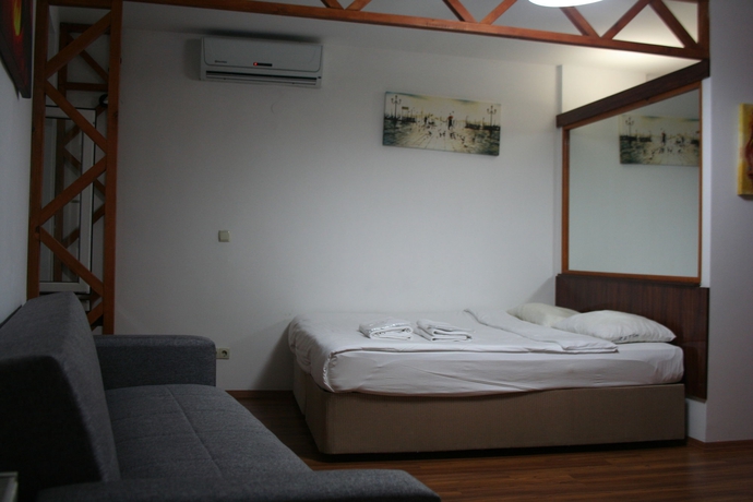 Imagen de la habitación del New Pera Hotel. Foto 15