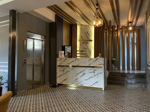 Imagen de los interiores del New Taksim Hotel. Foto 17