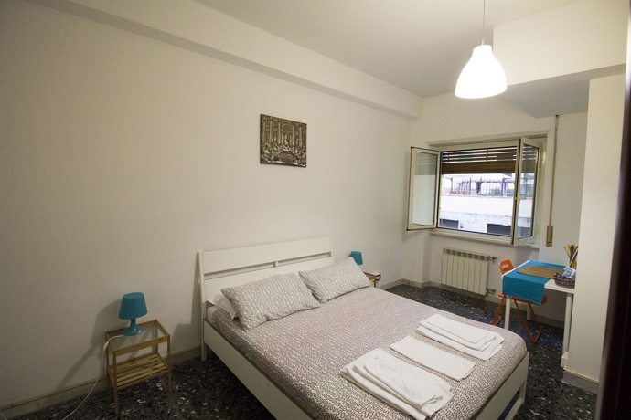 Imagen de la habitación del Next Stop Roma Furio Camillo. Foto 1