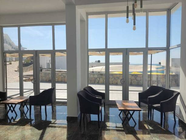 Imagen general del Ni Marin Hotel. Foto 5