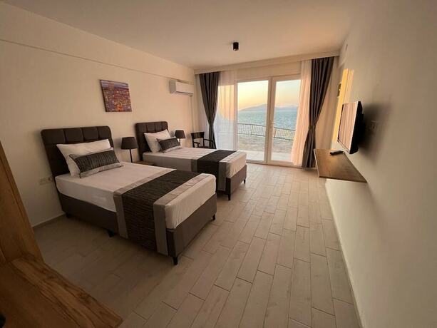 Imagen de la habitación del Ni Marin Hotel. Foto 15