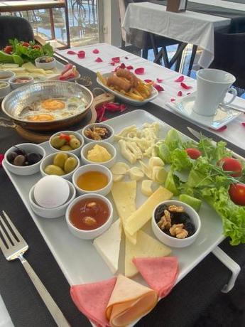 Imagen general del Ni Marin Hotel. Foto 11