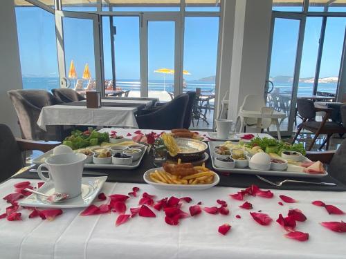 Imagen general del Ni Marin Hotel. Foto 12