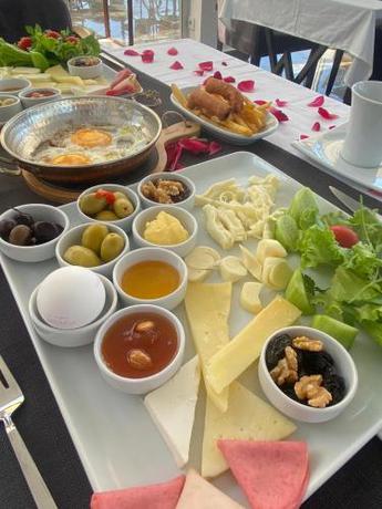 Imagen general del Ni Marin Hotel. Foto 14