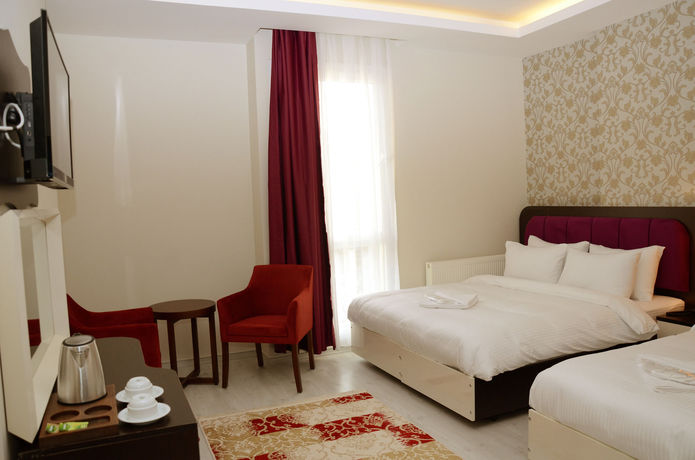 Imagen de la habitación del Niconya Port Suiteandhotel. Foto 5