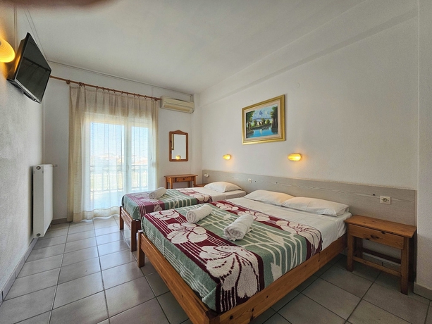 Imagen de la habitación del Niki Hotel Paralia. Foto 9