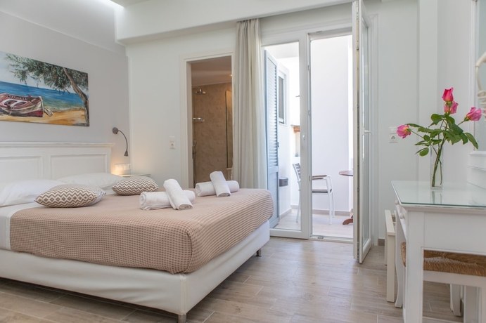 Imagen de la habitación del Nikos Verikokos Studios. Foto 2