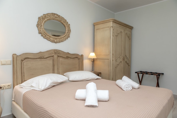 Imagen de la habitación del Nikos Verikokos Studios. Foto 8