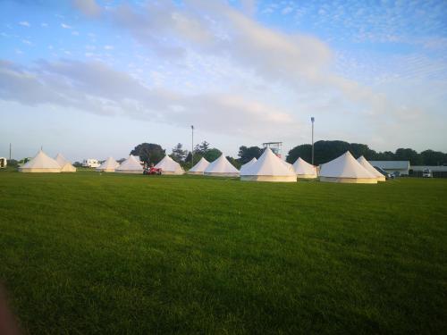 Imagen general del Nine Yards Bell Tents at the TT. Foto 8