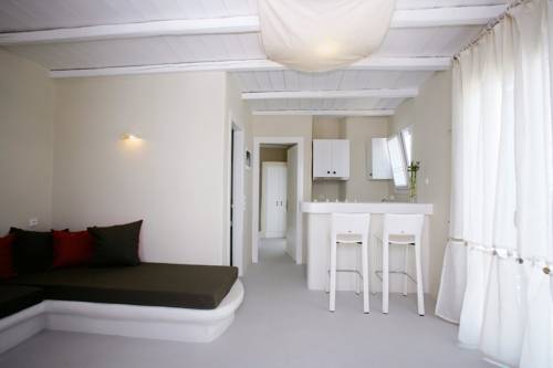 Imagen de la habitación del Ninemia Suites. Foto 6