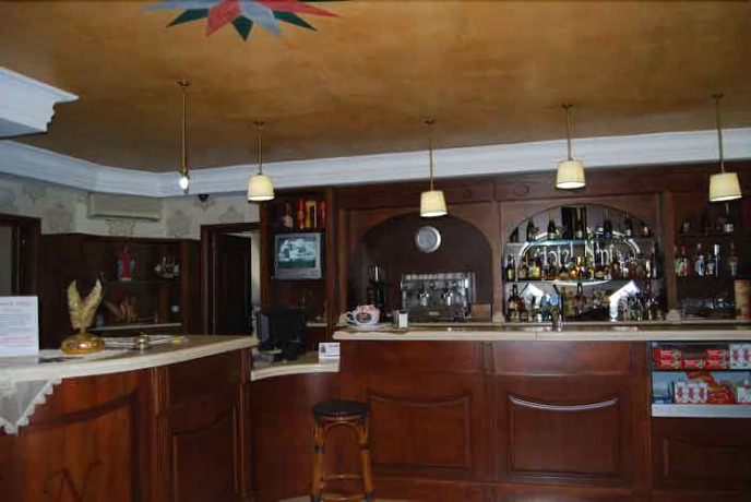 Imagen del bar/restaurante del Ninfa Hotel. Foto 5