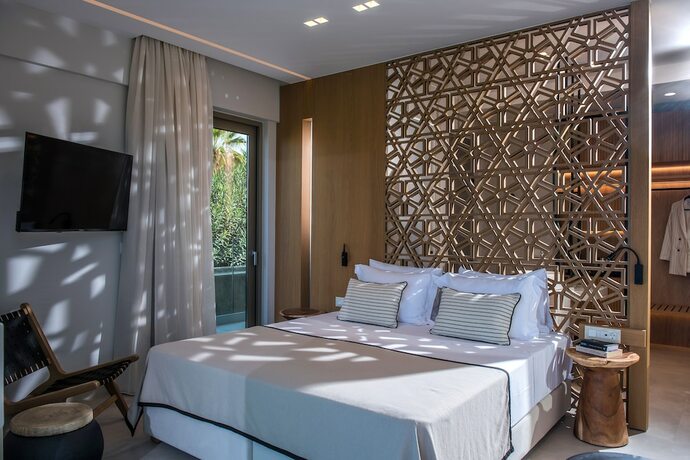 Imagen de la habitación del Niriides Palace. Foto 19