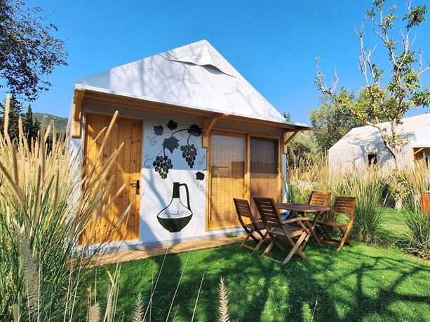 Imagen de la habitación del Nirikos Camping. Foto 5