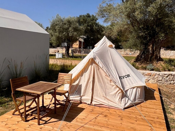 Imagen de la habitación del Nirikos Camping. Foto 10
