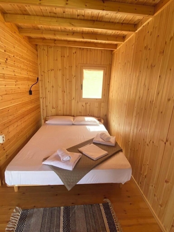 Imagen de la habitación del Nirikos Camping. Foto 13