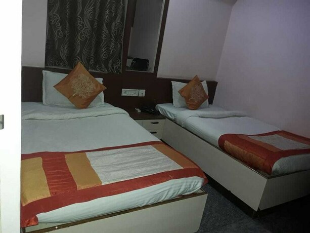 Imagen de la habitación del Nirmala Residency. Foto 8