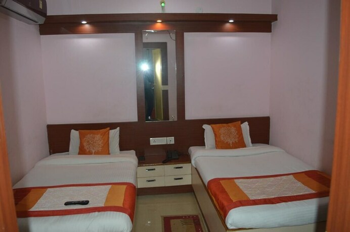 Imagen de la habitación del Nirmala Residency. Foto 9