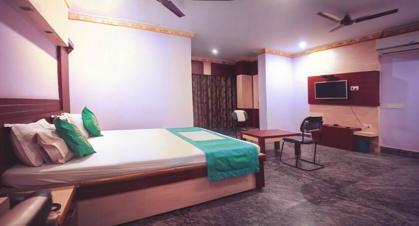Imagen de la habitación del Nirmala Residency. Foto 15
