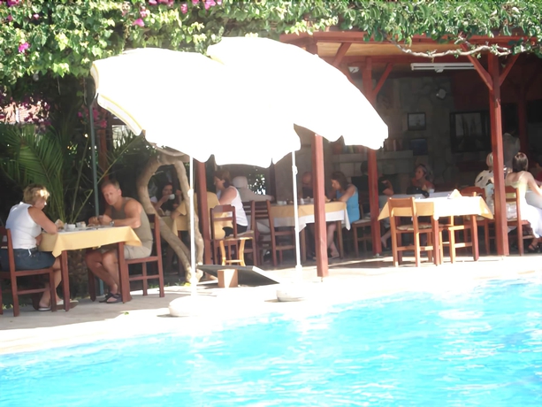 Imagen del bar/restaurante del Nirvana Apart Hotel. Foto 4