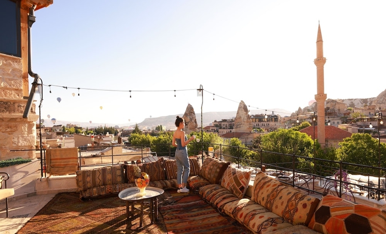 Imagen general del Noah\'s Ark Cave Hotel. Foto 1