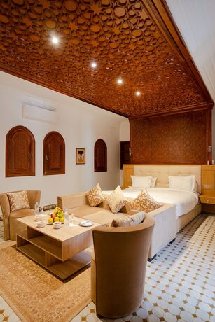 Imagen de la habitación del Nomadz Palace. Foto 19