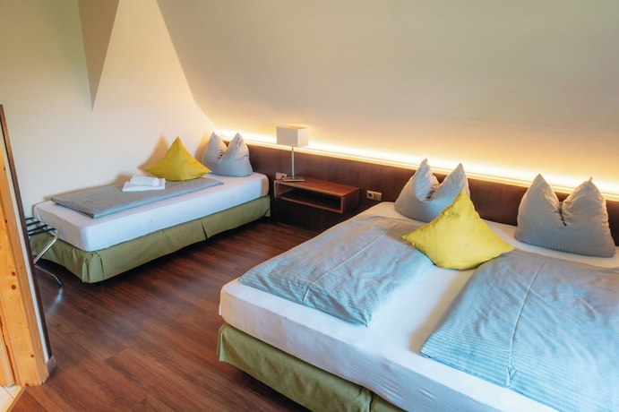 Imagen de la habitación del Noon Mirch Hotel Restaurant. Foto 4