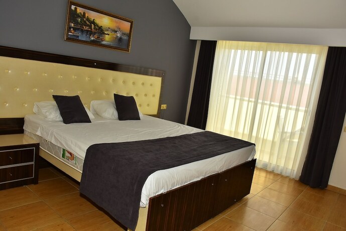 Imagen general del Nora Suit Hotel. Foto 3