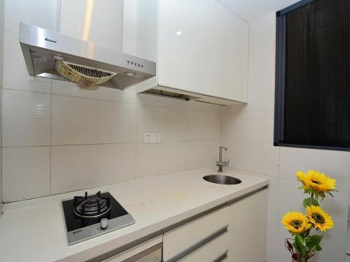 Imagen de la habitación del North Bay No.1 Ocean View Apartment Hotel. Foto 5