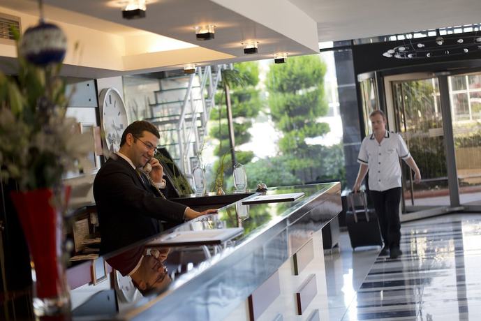 Imagen de los interiores del North Point Hotel. Foto 19