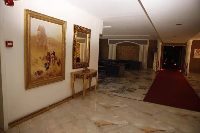 Imagen de los interiores del Nova Hotel. Foto 18