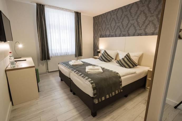 Imagen de la habitación del Novel Hotel. Foto 11