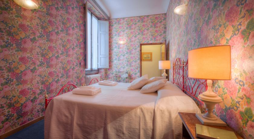 Imagen de la habitación del Novella House. Foto 5