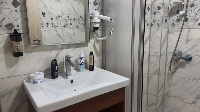 Imagen de la habitación del Novostar Otel. Foto 8